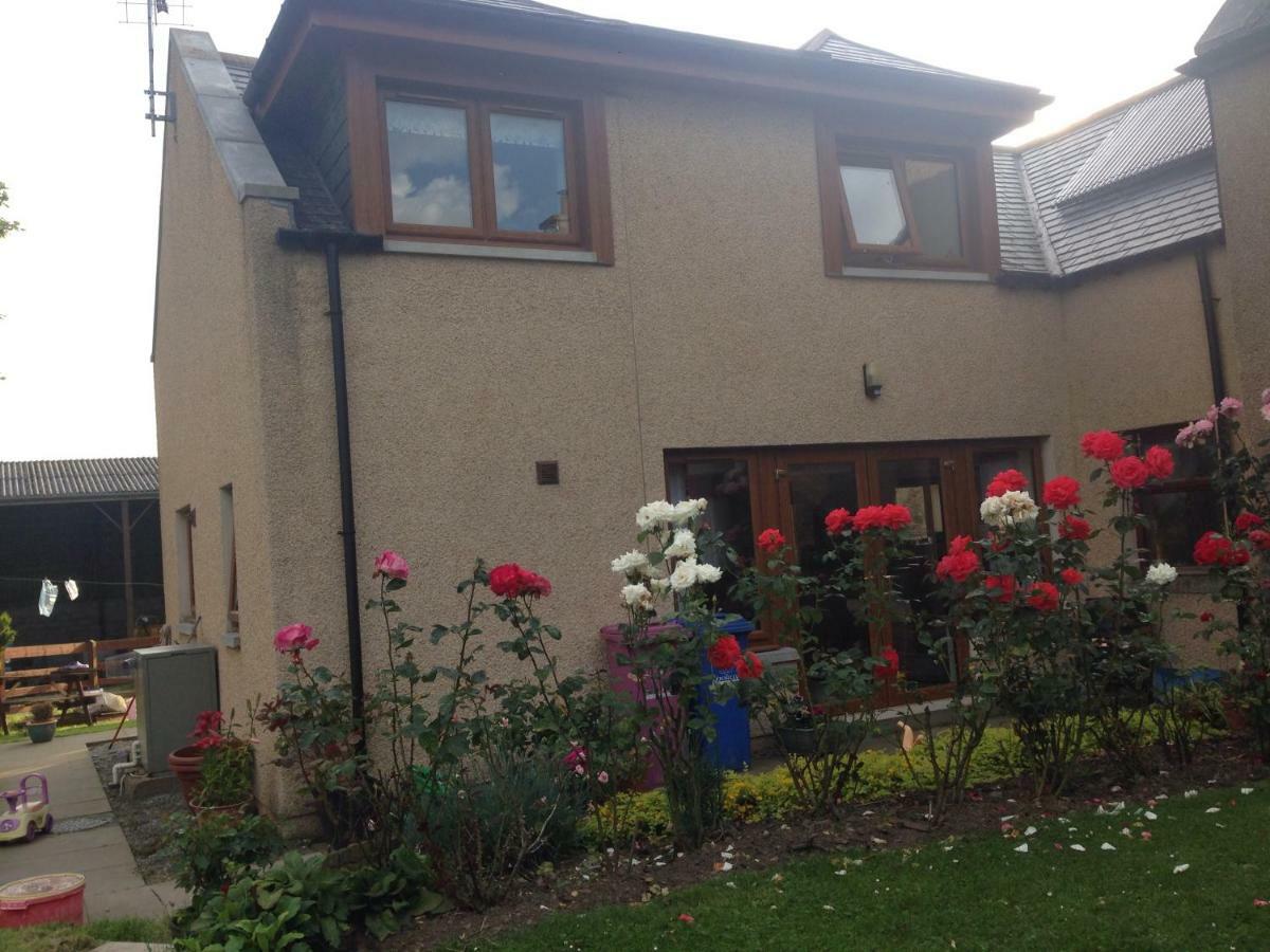 Meikle Ardrone Homestay คีท ภายนอก รูปภาพ